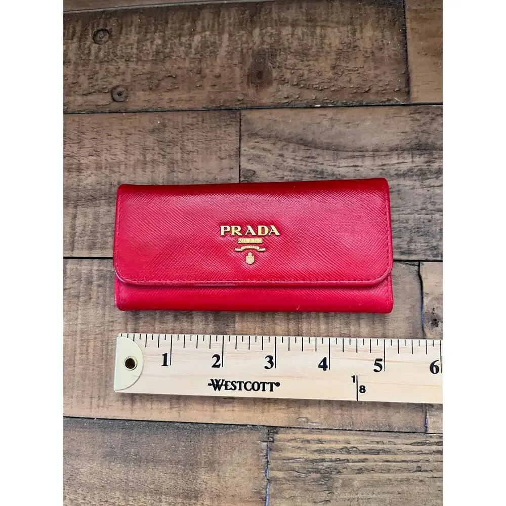 PRADA Red Saffiano leather key holder/card case double snaps (repainted)